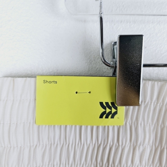 All in Motion Cream Translucent Tulip Shorts NWT, size XL - Picture 11 of 15